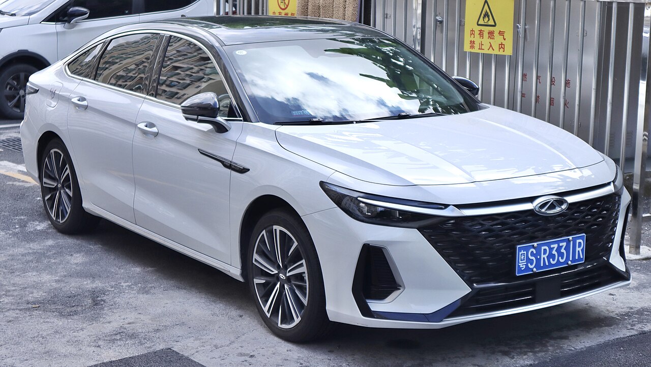 Chery Arrizo 8