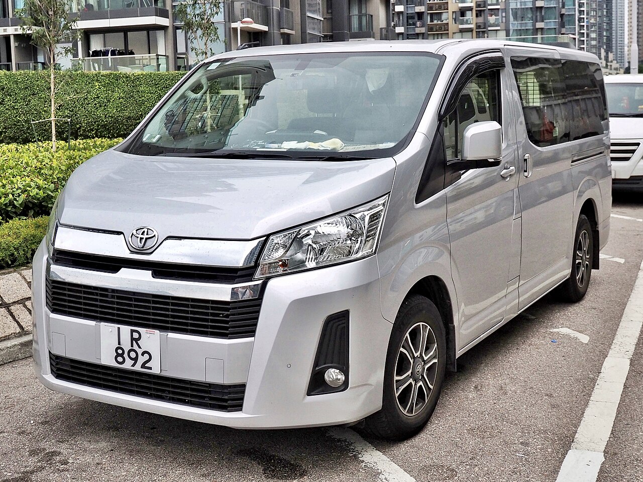 Toyota HiAce (H300)
