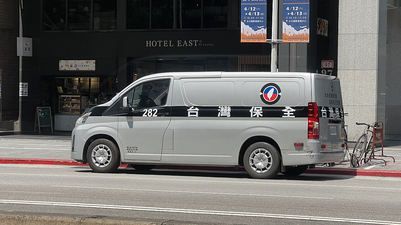 Toyota HiAce (H300)