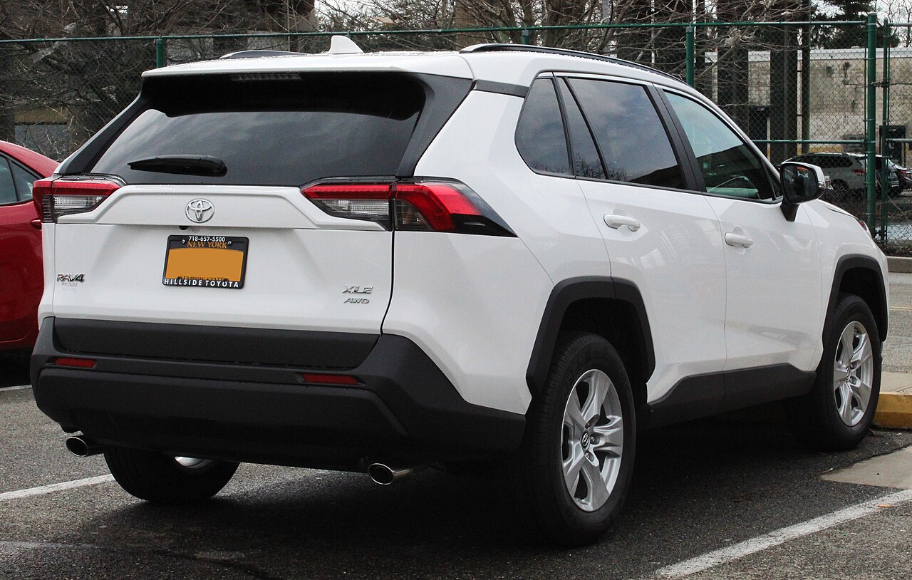 Toyota RAV4 (XA50)