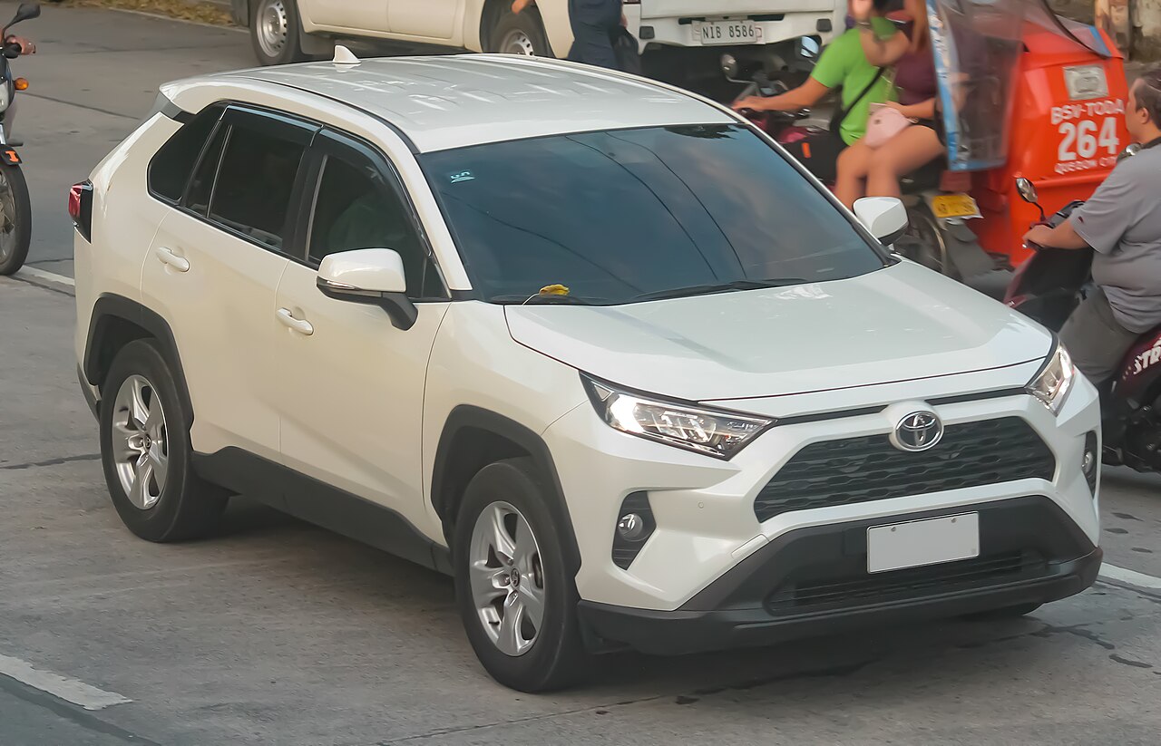 Toyota RAV4 (XA50)