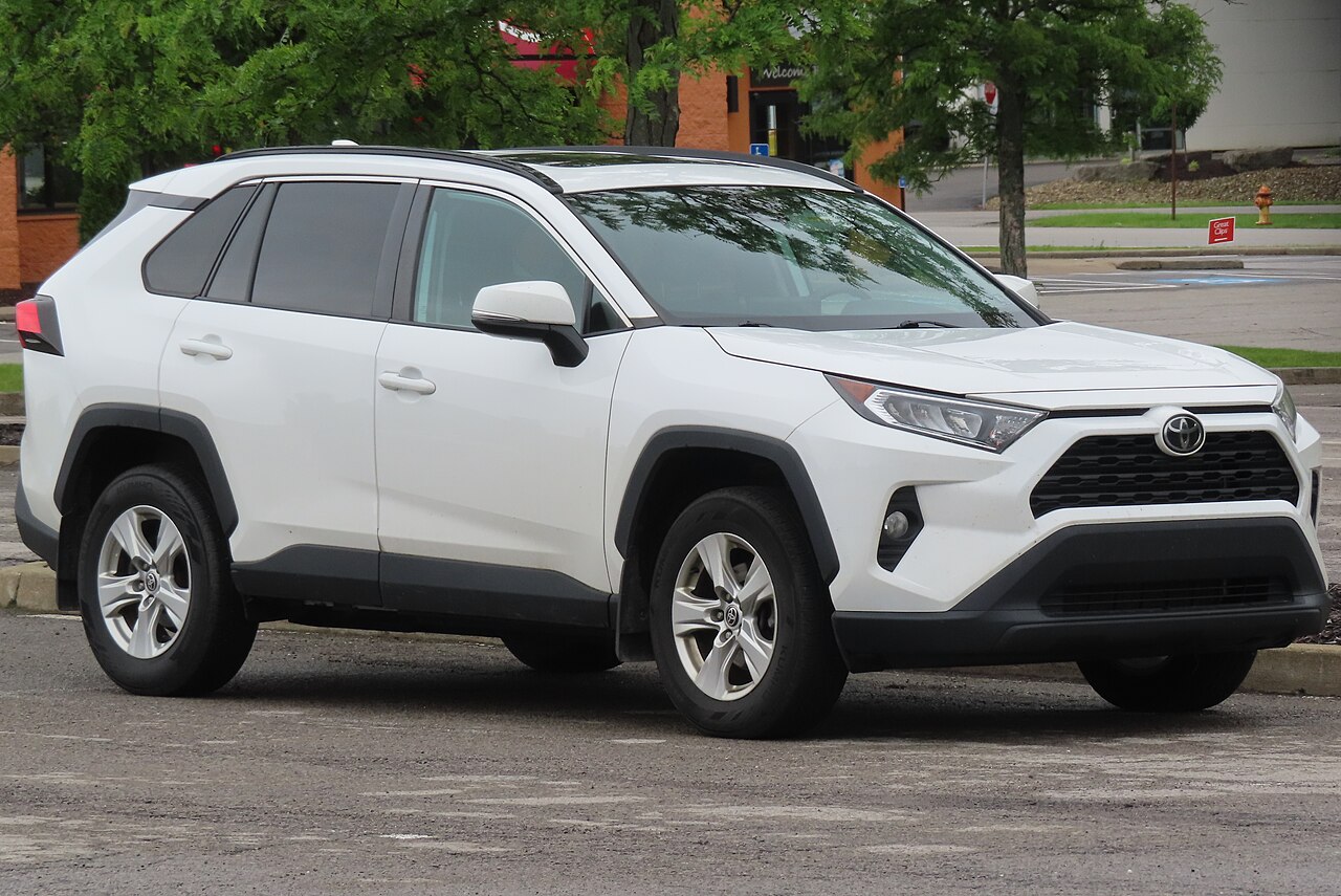 Toyota RAV4 (XA50)